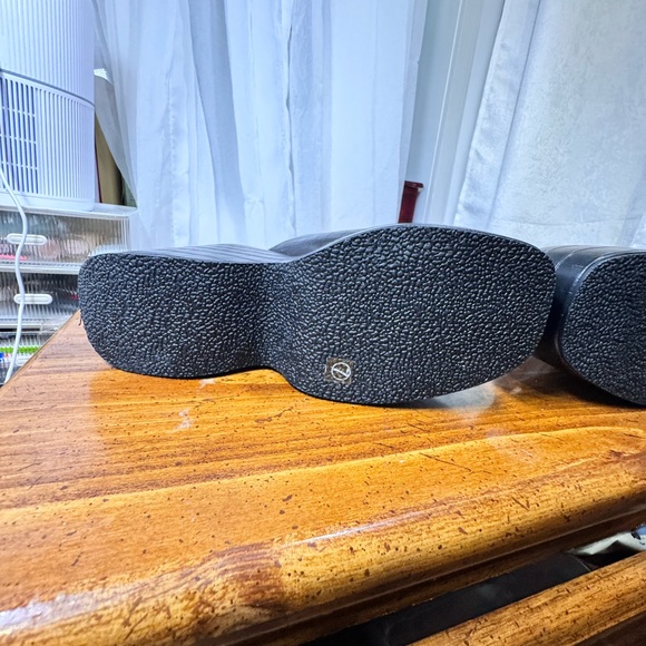 Black Platform Slide Sandals - Picture 5 of 7